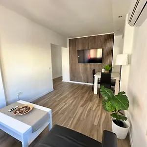 https://alderete-deluxe-3-dormitorios.hotelsinnerja.org